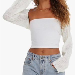 White little 1size sweater